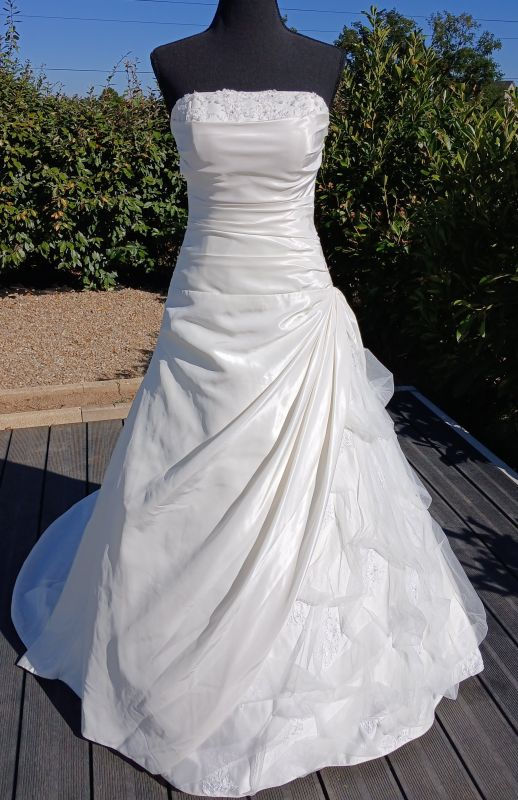 robe de mariée mariage chic occasion comme neuve très bon état métarobe vinted original bustier 32 34