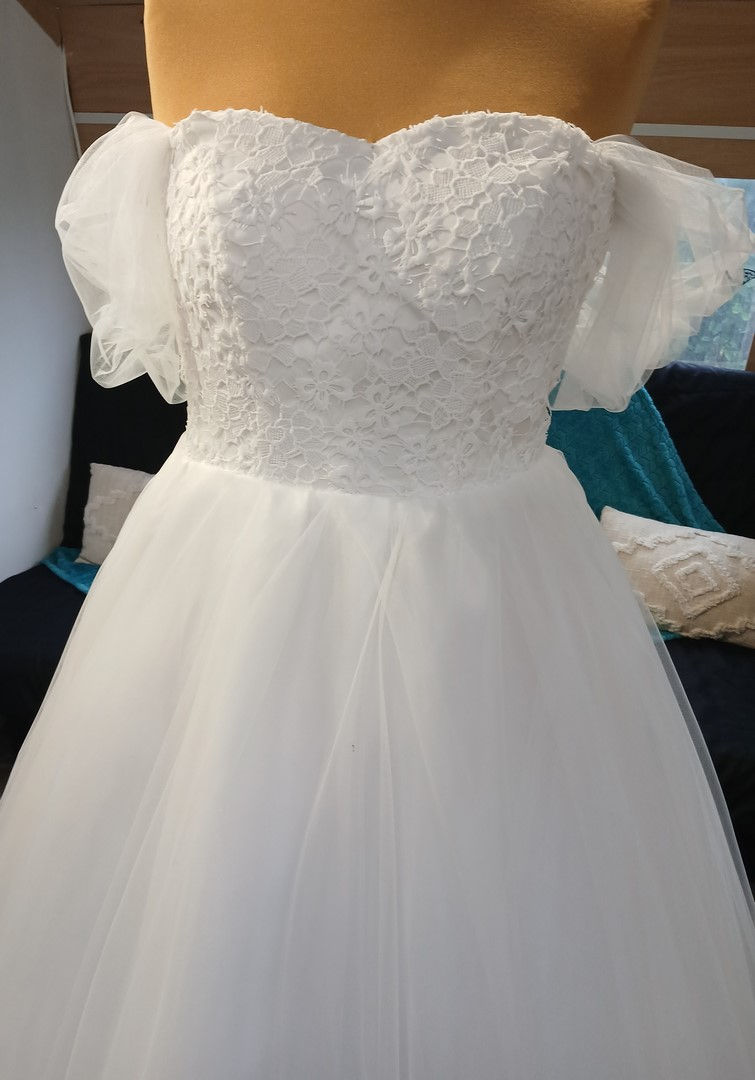 Miniature : robe de mariée mariage chic occasion comme neuve très bon état métarobe vinted original  princesse laçage bustier 40 42 44