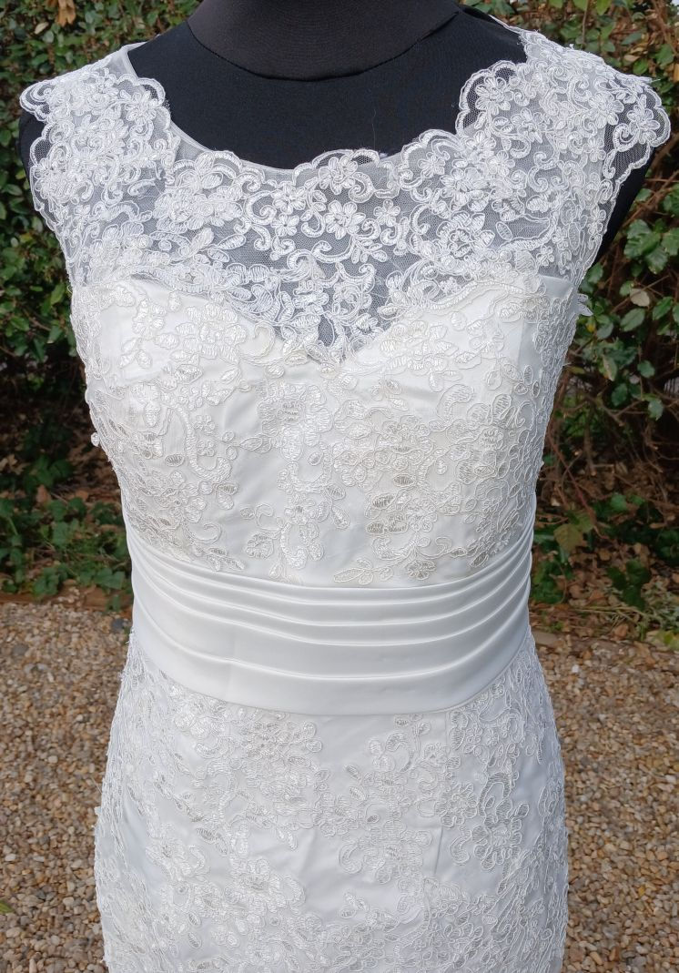 Miniature : robe de mariée mariage chic occasion comme neuve très bon état métarobe vinted original courte 38 M