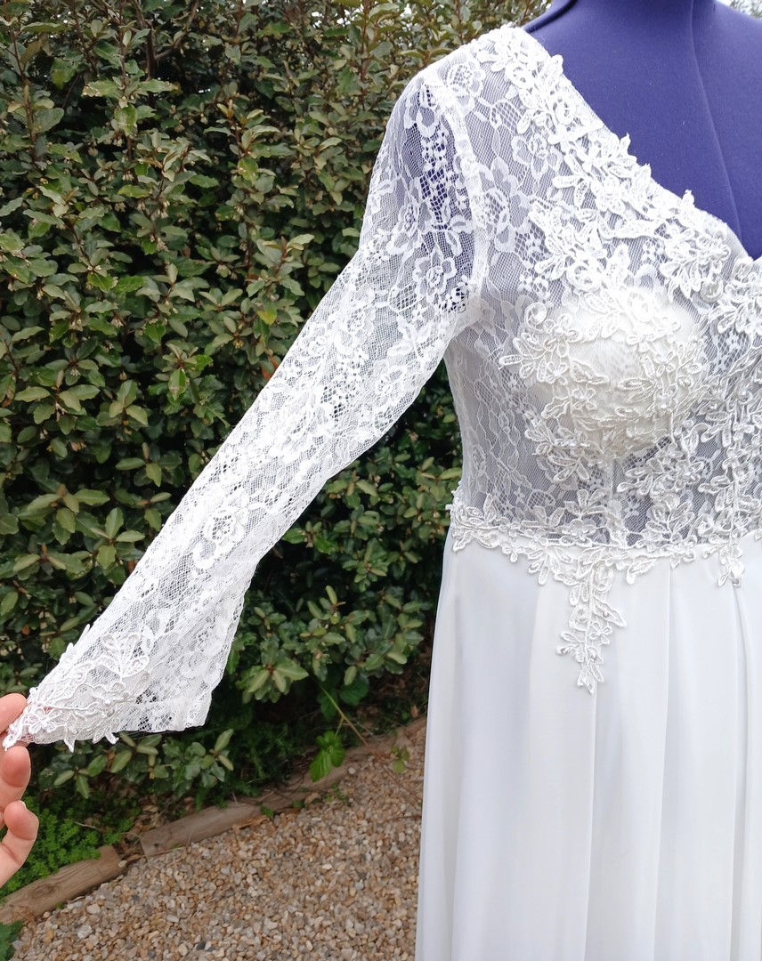 Miniature : robe de mariée mariage chic occasion neuve  métarobe vinted original  46 44 dentelle manches  bohème champètre grande taille