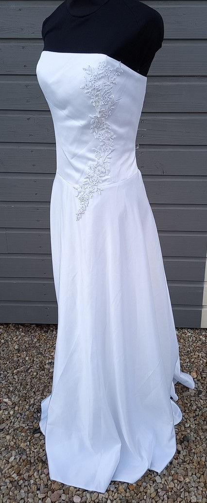 Miniature : robe de mariée mariage chic occasion 40 42 tati bairelle  neuve métarobe vinted original bustier blanc dentelle