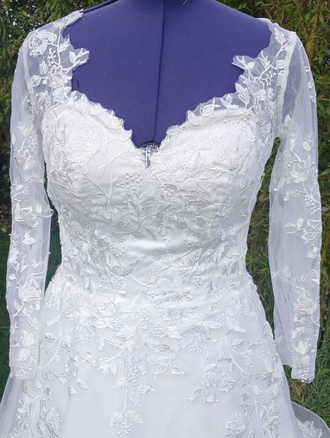 Miniature : robe de mariée mariage chic occasion comme neuve très bon état métarobe vinted original  amazon princesse unique 42 44