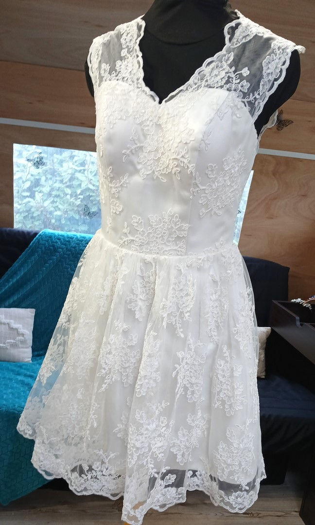 Miniature : robe de mariée mariage chic occasion comme neuve très bon état métarobe vinted courte pinup rétro rockabilly années 50