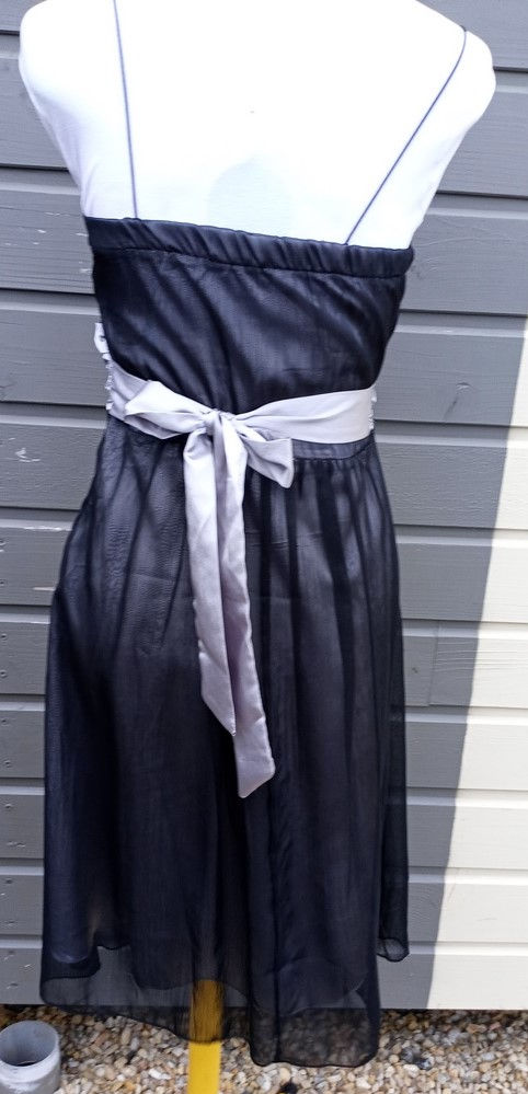 Miniature : robe anniversaire mariage chic occasion comme neuve très bon état métarobe vinted original vintage unique fionella m 38