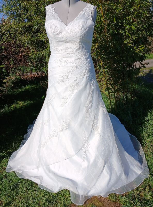 robe de mariée mariage comme neuve très bon état métarobe vinted original métamuse grande taille 46 48 moulante trompette