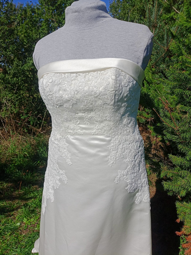 Miniature : robe de mariée mariage chic occasion comme neuve très bon état métarobe vinted original  moulante 44 46