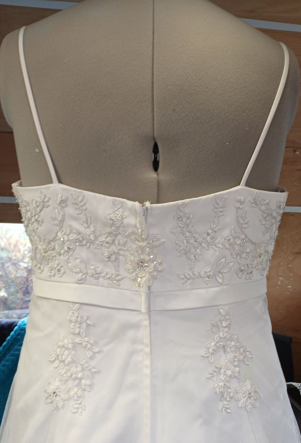 Miniature : robe de mariée mariage chic occasion comme neuve très bon état métarobe vinted original  grande taille tati 50 52 curvy