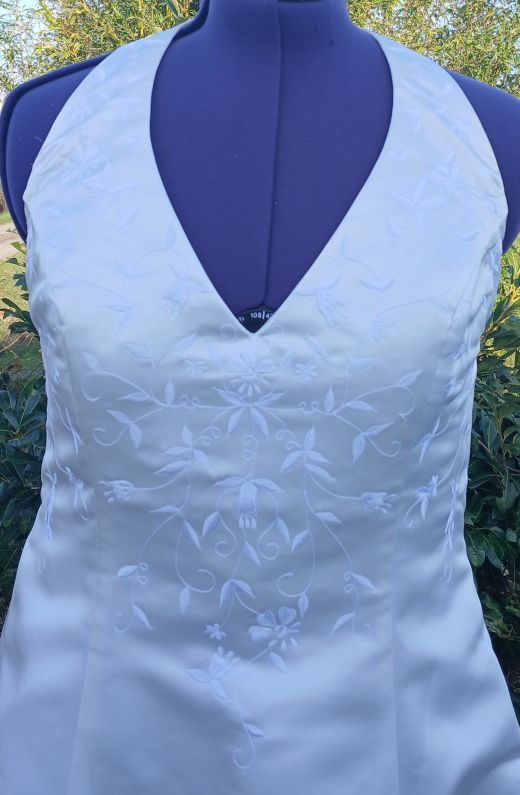 Miniature : robe de mariée mariage chic occasion comme neuve très bon état métarobe vinted original  unique asymétrique 42 44 tour de cou