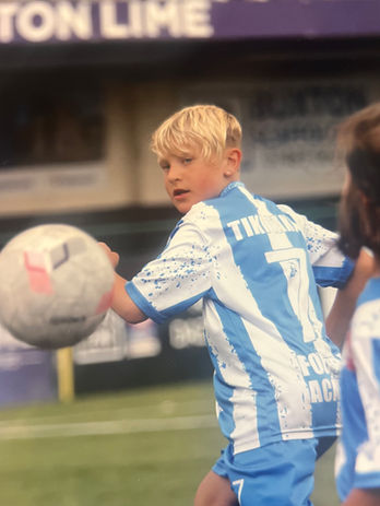 Age: 9
Height (cm): 140cm
Weight (kgs): 5 stone
Clothing Size: (age or numeric) 9-10 years
Shoe Size: 2
Hair Colour: Blond
Eye Colour: Blue
Specialist Sport(s): Football