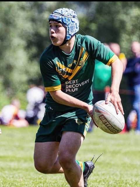 Age: 16
Height (cm): 5ft 6
Weight (kgs): 72
Clothing Size (age or numeric): Small men’s
Shoe Size: 8
Hair Colour: Brown
Eye Colour: Blue
Specialist Sport(s) Rugby league