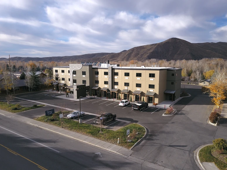 Silver Creek Hotel
