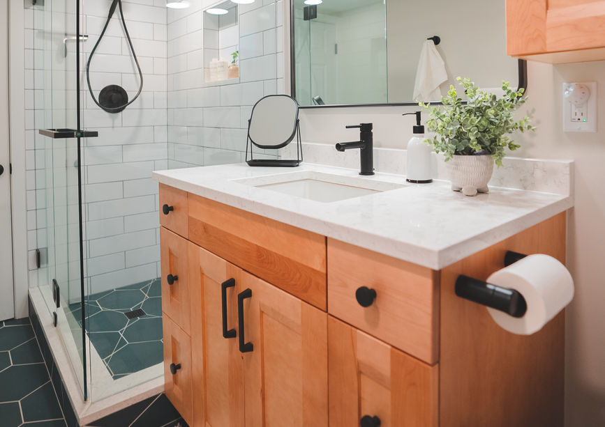 Modern Transitional Bathroom