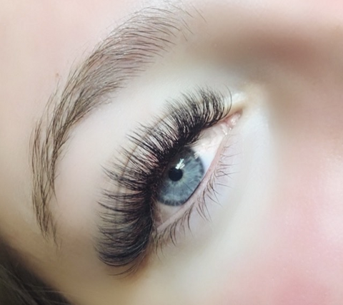 volume lashes.webp