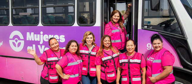 GOBERNADORA MARINA DEL PILAR EXPANDE PROGRAMA MUJERES AL VOLANTE A ENSENADA
