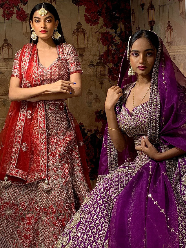Buy exclusive styles for women, to look gorgeous at special events on Husni. Shop the latest in designer wear for women on Husni + 100% Original Styles. +Top Designer Collections. 