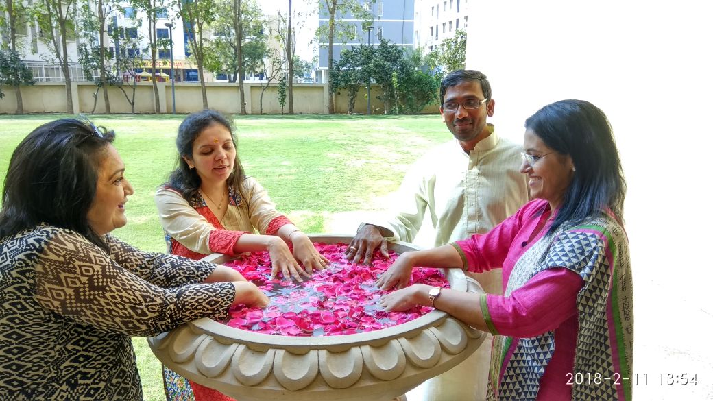 Redikall helps you to synchronize with the spirit of celebration