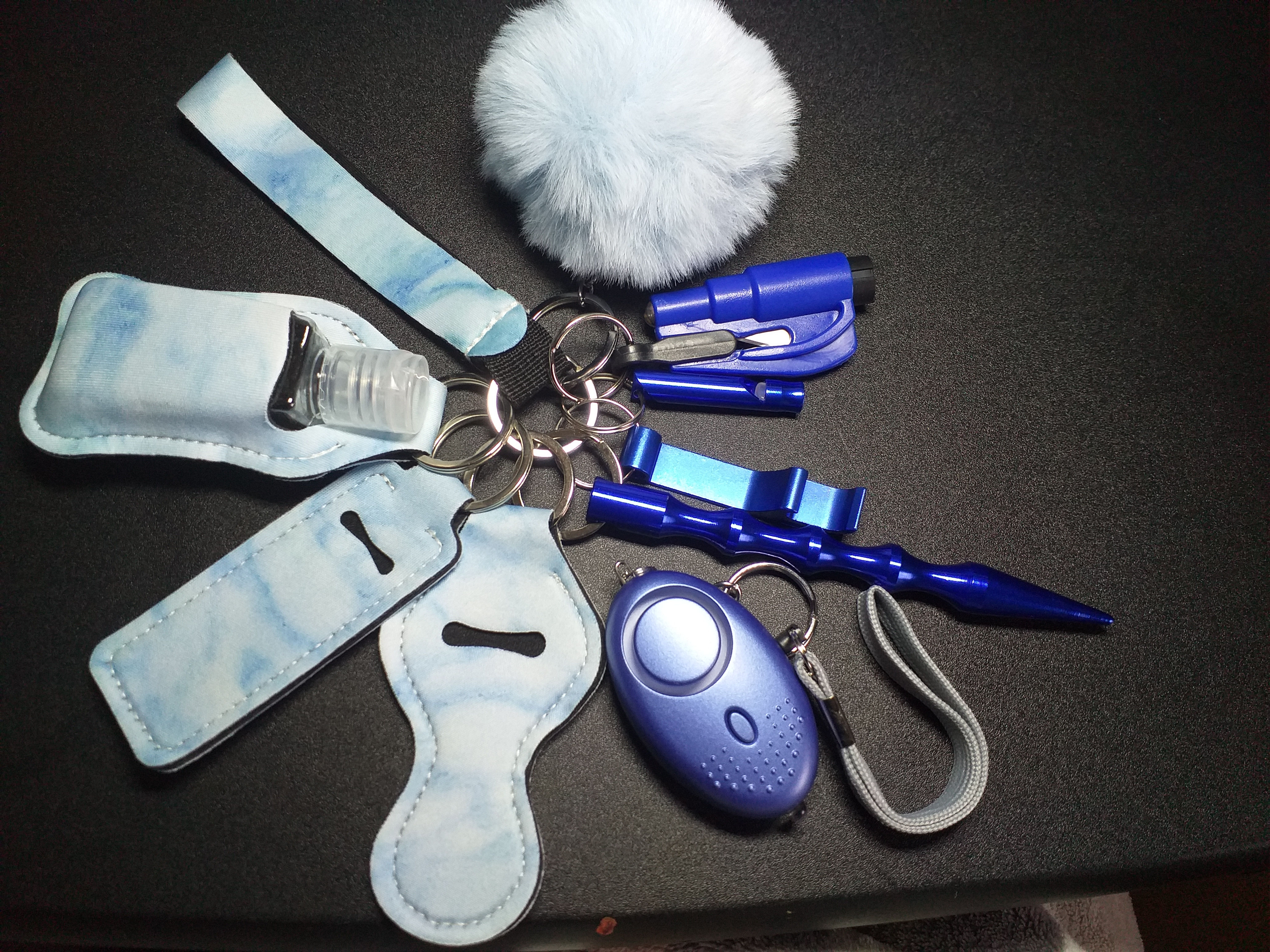 Defence keychain blue