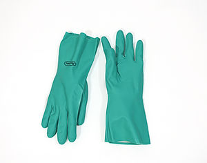 Guante de nitrilo color verde. Guante de protección. EPP. Equipo de protección personal