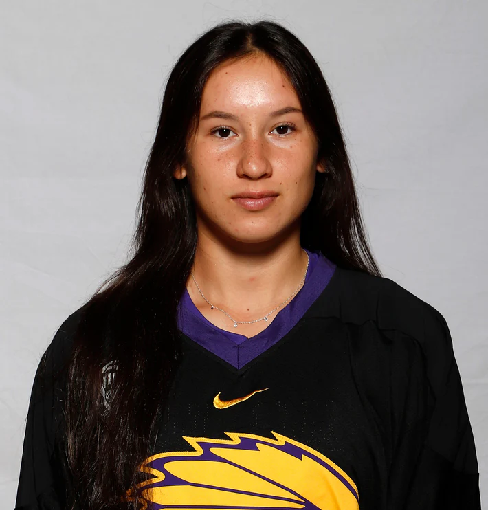 Burns-Jadie-headshot-cropped.webp
