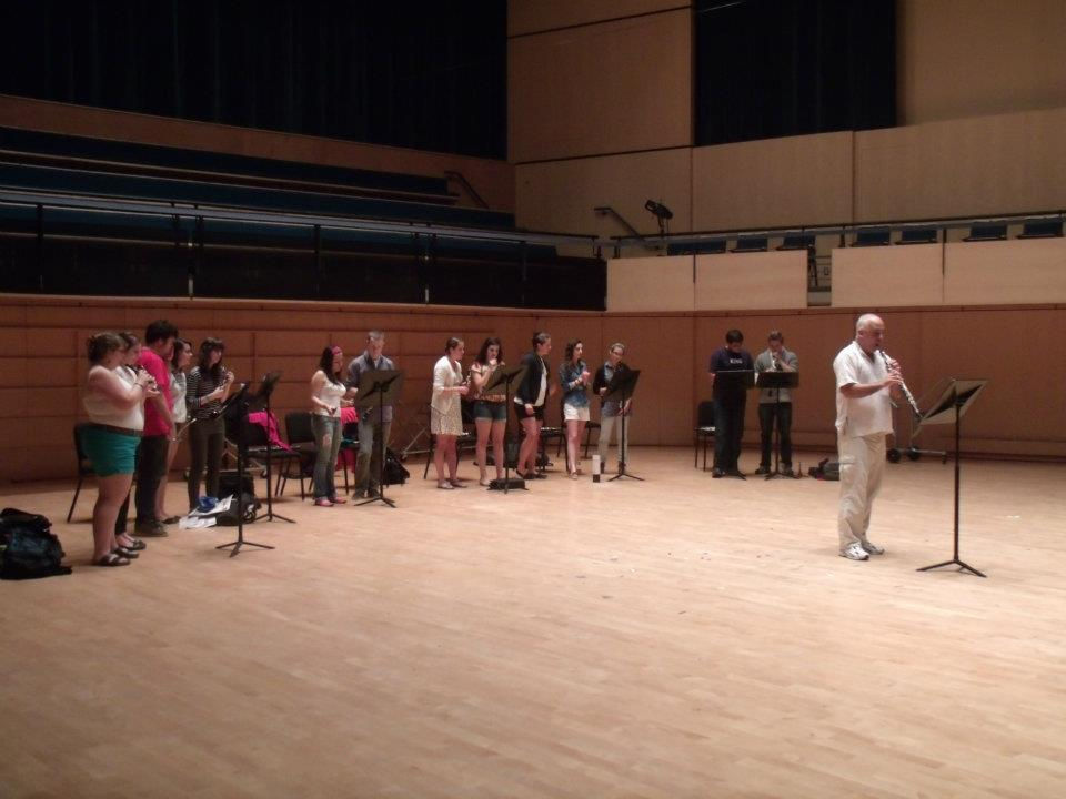 Rehearsing Berio's Sequenza VII with my students at Domain Forget in Canada, 2012