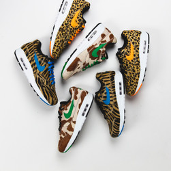 SNEAKERPLUGUK.