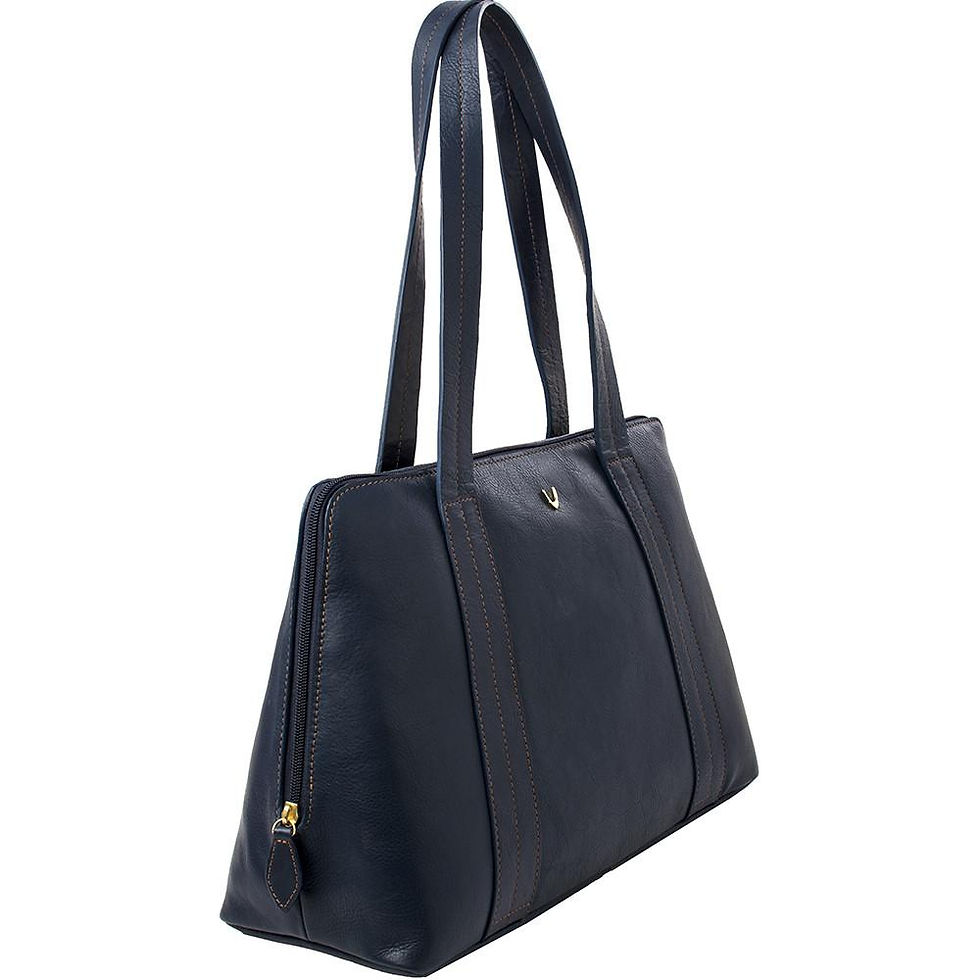 Thumbnail: Cerys Leather Multi-Compartment Tote