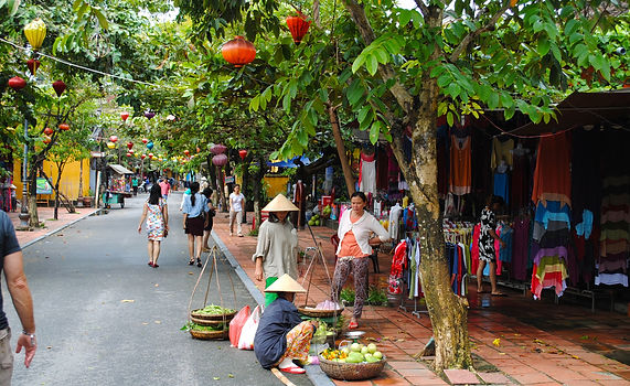 Street-in-Hoi-An-Vietnam.jpg