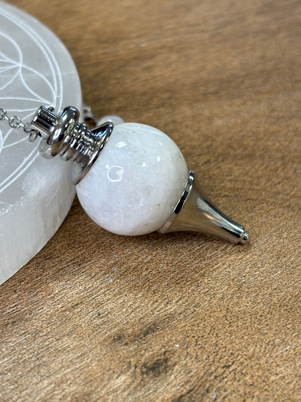 Pendule sphère Pierre de Lune Blanche