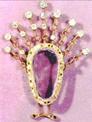 Brooch 4
