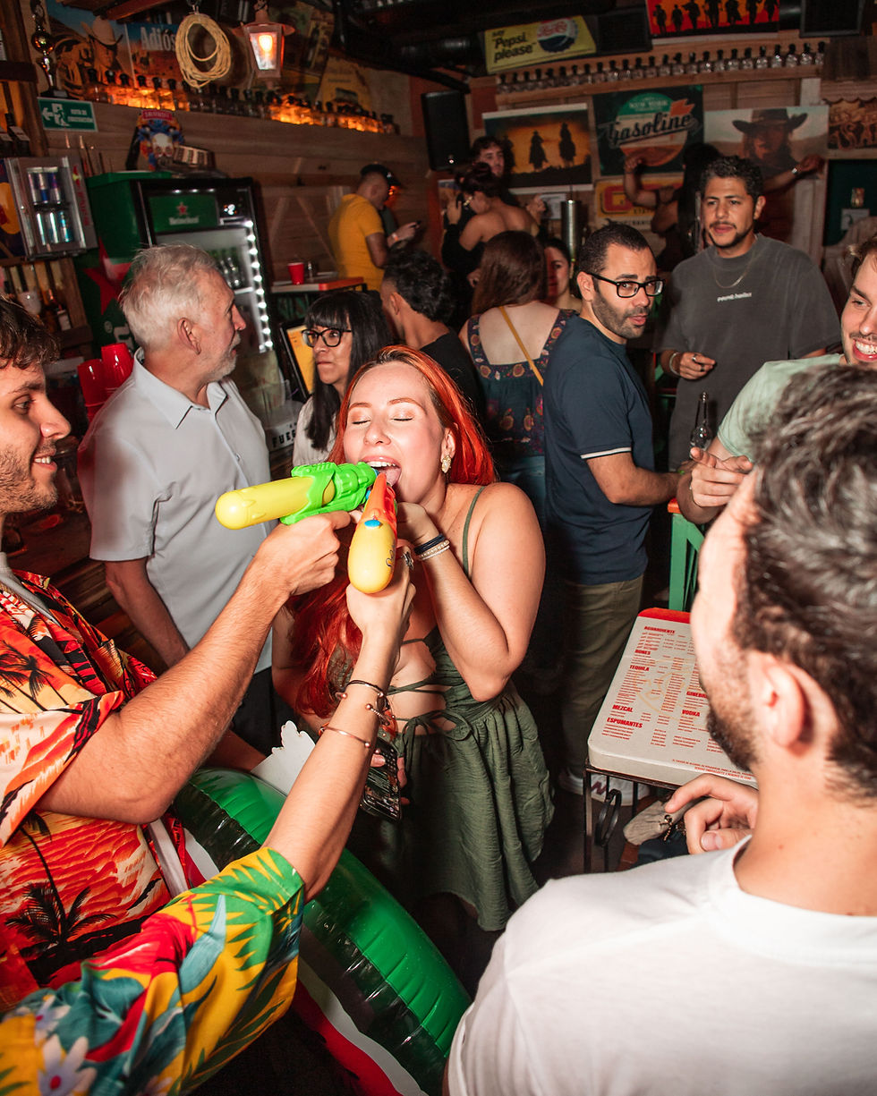 Medellín 🇨🇴 | TROPICAL PARTY