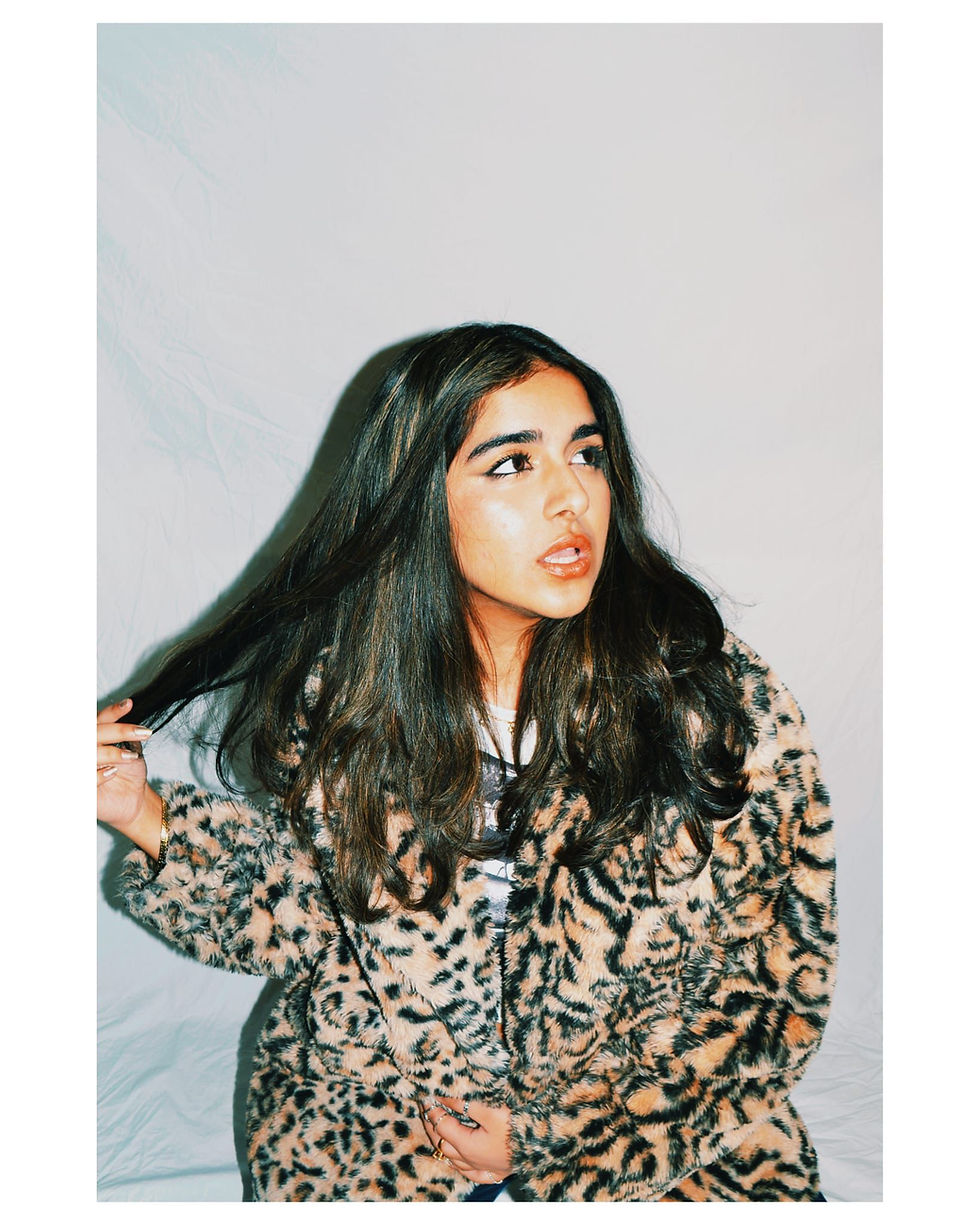 Sofia Gillani "Wake Up"