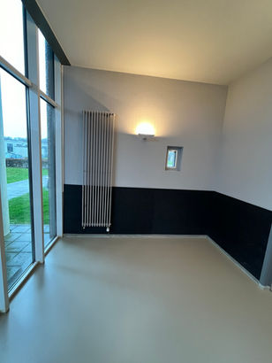 Revêtement de sol en résine polyuréthane couleur unie pour intérieur moderne