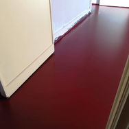 sol en résine époxy, revêtement de sol moderne, sol brillant, entretien facile, résine époxy intérieur, sol durable, design d'intérieur, innovation en matière de sol