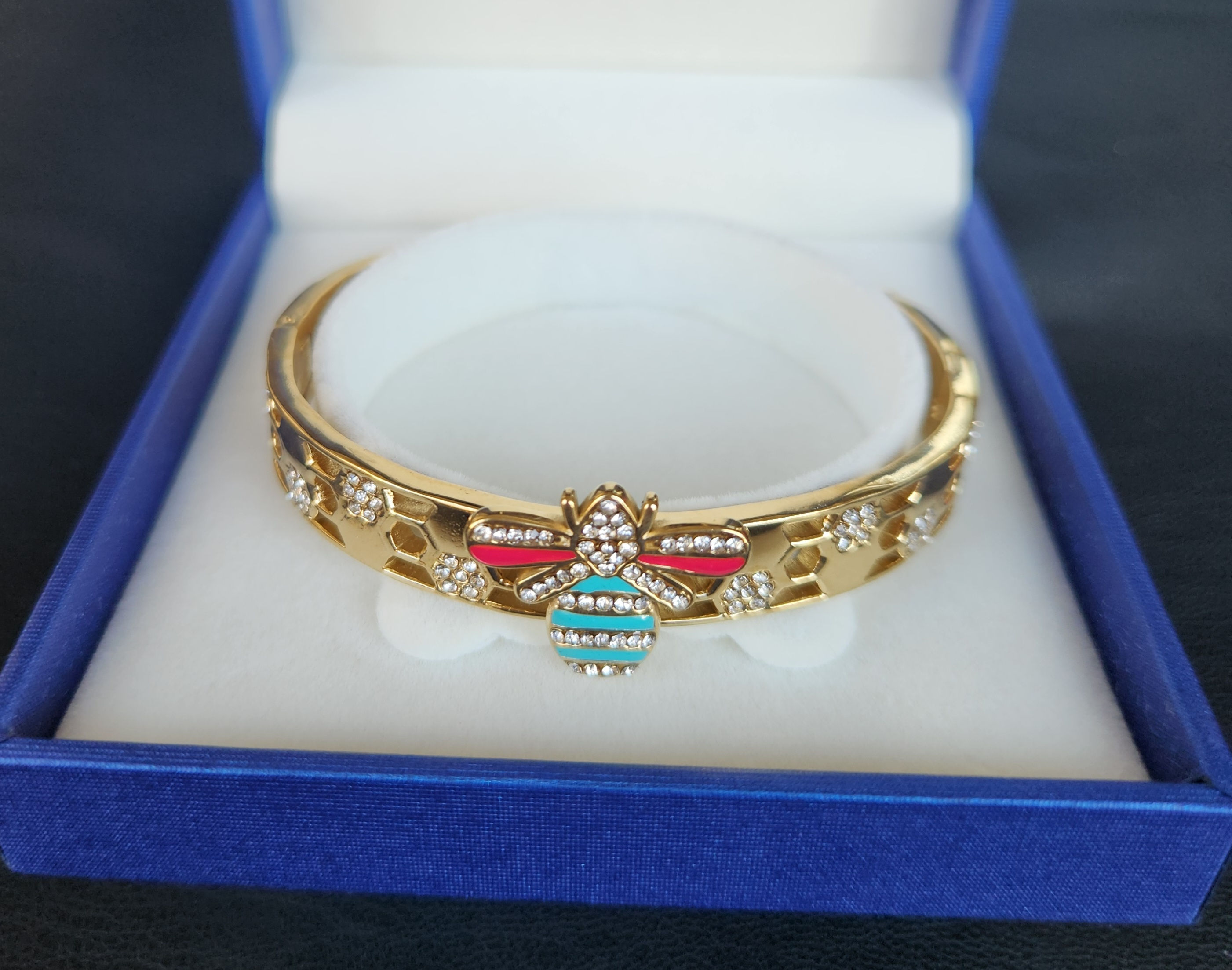 Bracelet de Luxe Modèle Abeille à la Ruche 