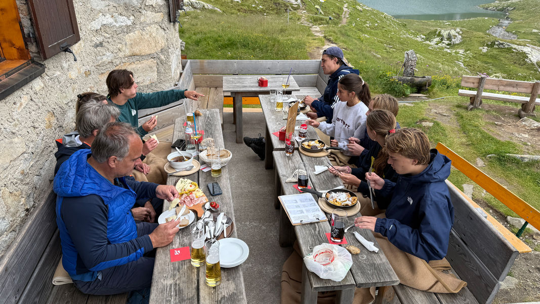Mehrtages trekking in Österreich, gute Verpflegung auf den Hütten