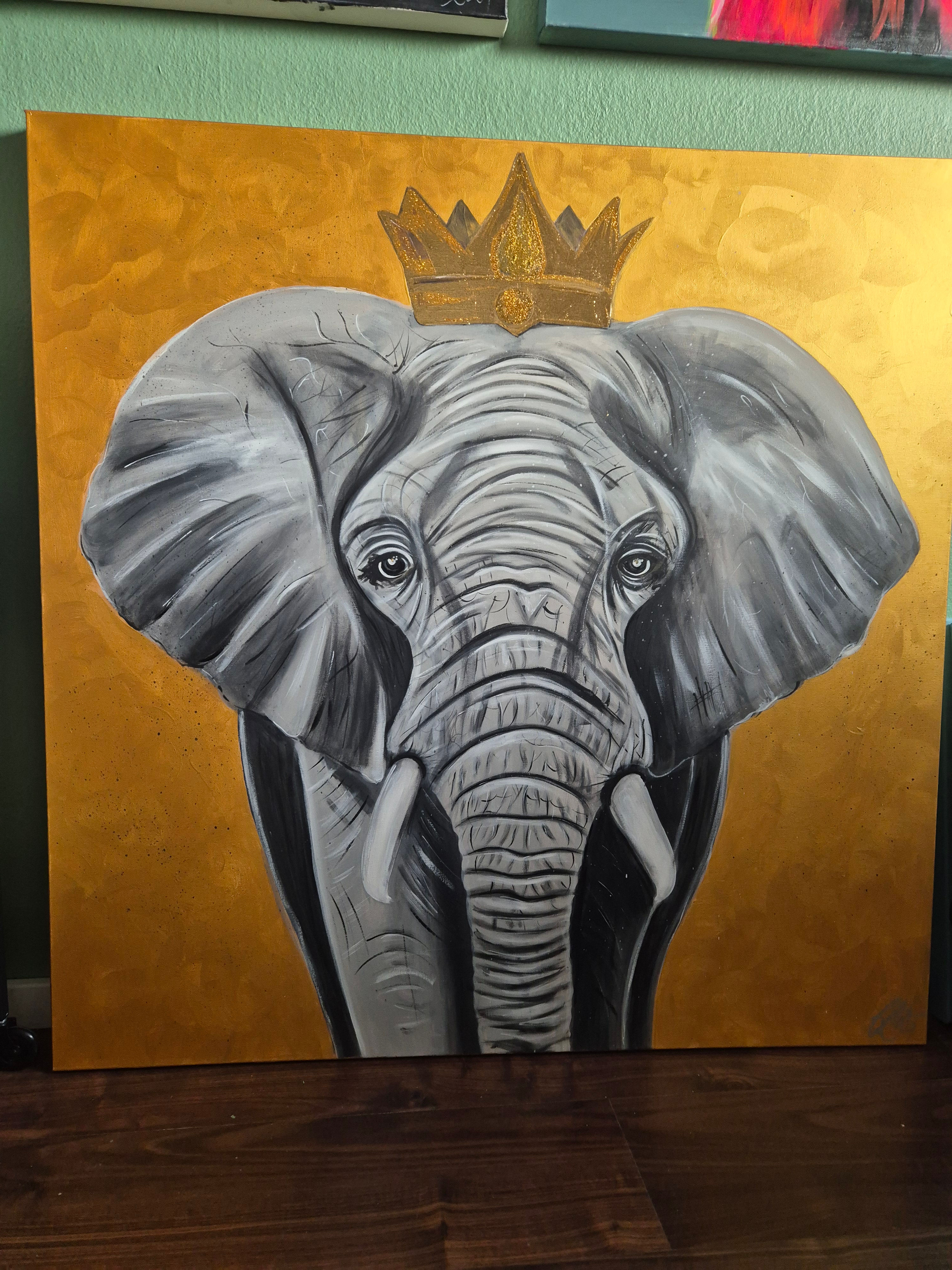 The Queen of the ARTimals Kingdom.