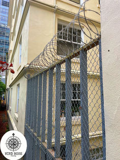 Razor wire install in Vancouver