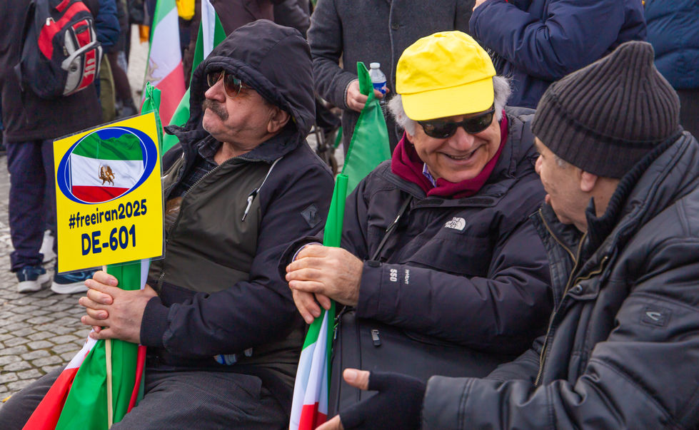 Iran Libre, manifestation, 2025, Place Denfert Rochereau, Paris