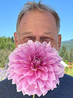 flower-farm-fun-at-grow-ability-farm-slice-of-eden-flowers-2.jpeg