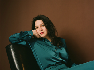 Emily Jean Flack unveils beautiful fusion of Folk and Pop with 'How You Love Me' Album