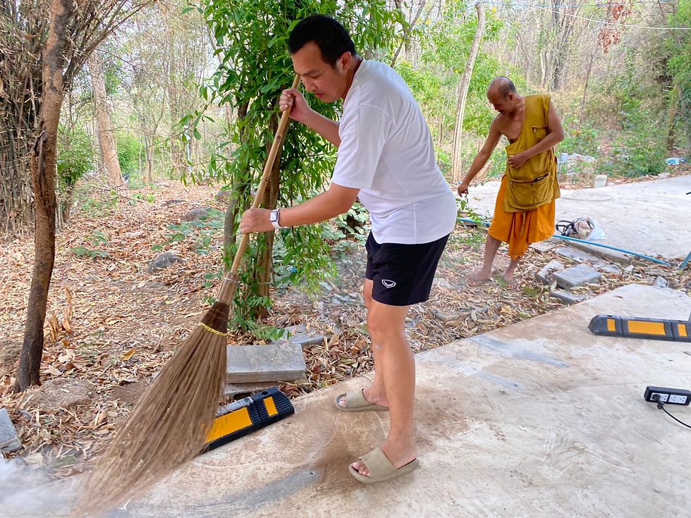 กิจกรรมปรับปรุงที่จอดรถ ที่พักสงฆ์คีรีกระทิง