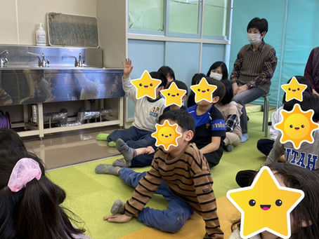 3月 絵本の読み聞かせ