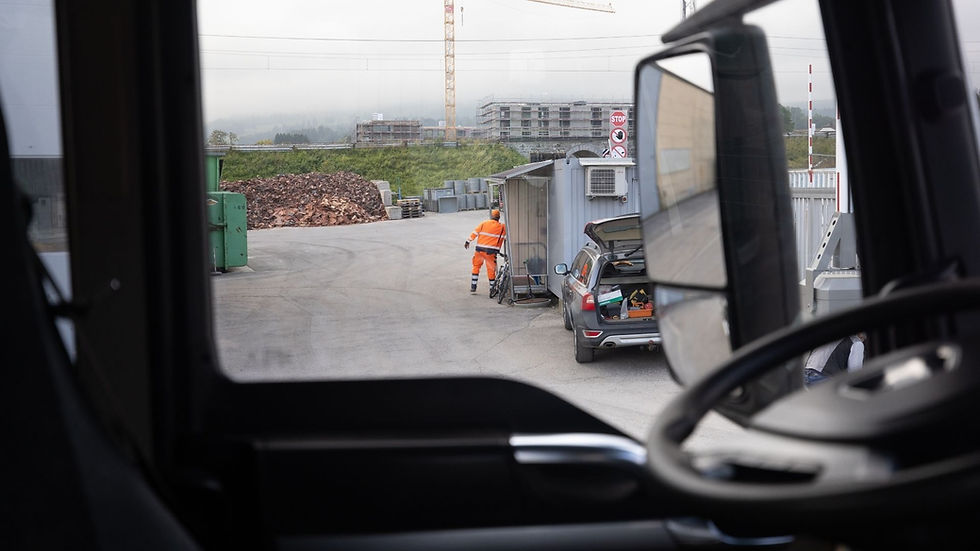 HUET-Image-WEb (7).jpg