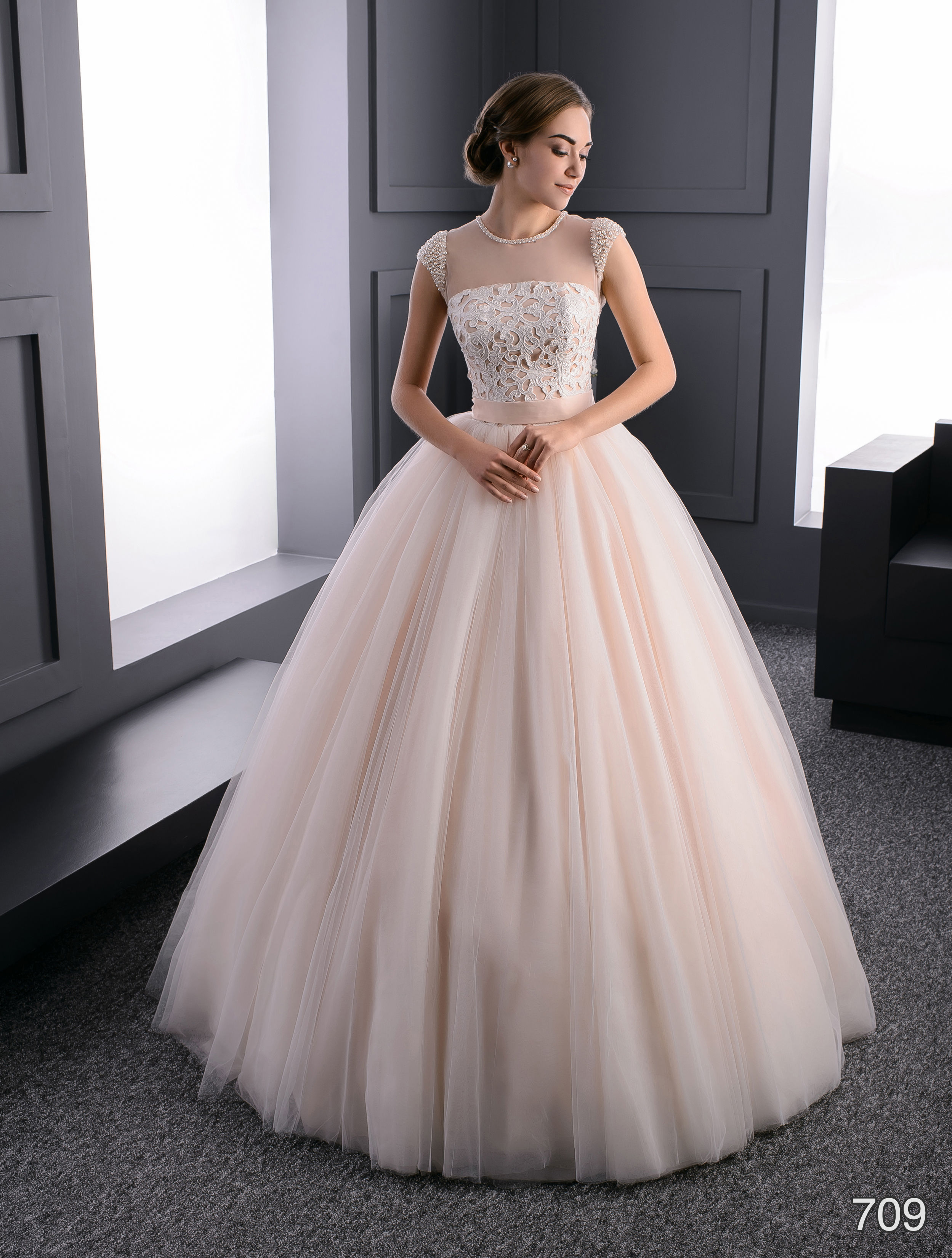 Mary Silver - 709 (38-40/original)