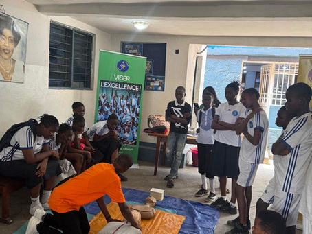 🌟 INITIATION AUX GESTES DE PREMIERS SECOURS AU COLLÈGE DR CÉCILE MBOYO