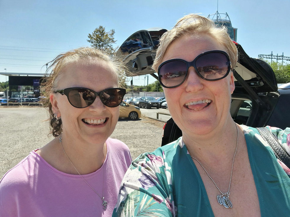 Sam and Holly catching up for lunch and a selfie as Sam leaves Web Goddess