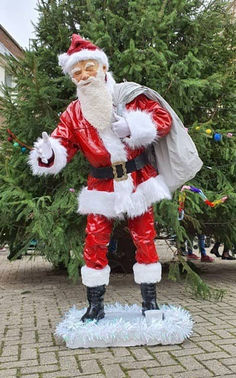 santa living statue