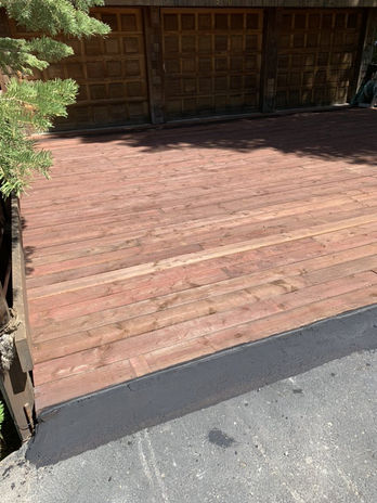 exterior driveway.jpg