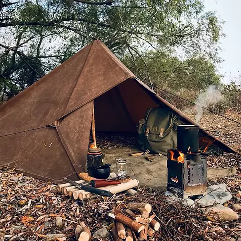 tarp shelter.webp
