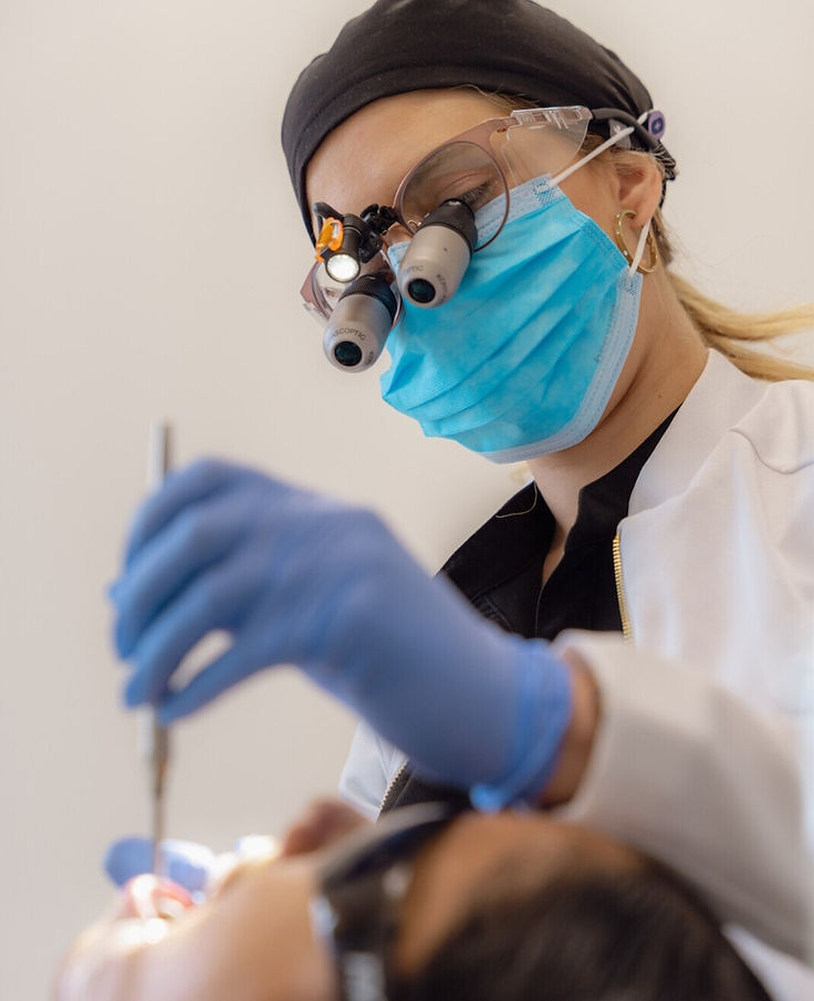 Dr. Beatriz Gil, DDS